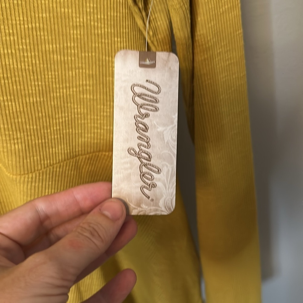 NWT Wrangler mustard yellow size large knit top - Picture 3 of 5